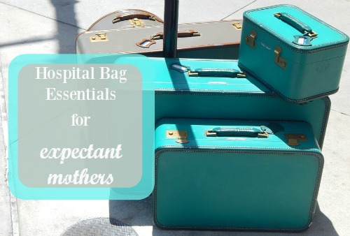 What-Expectant-Mothers-Should-Pack-Hospital-Bag-Essentials